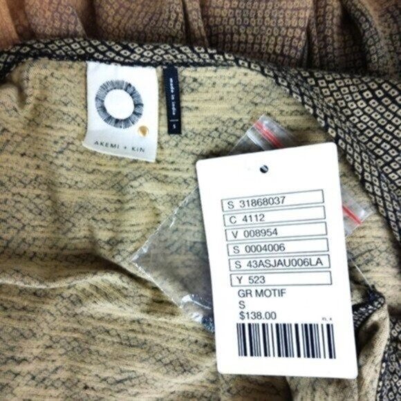 Anthropologie Akemi + Kin Beaded Peplum Top Size Small - Picture 4 of 5